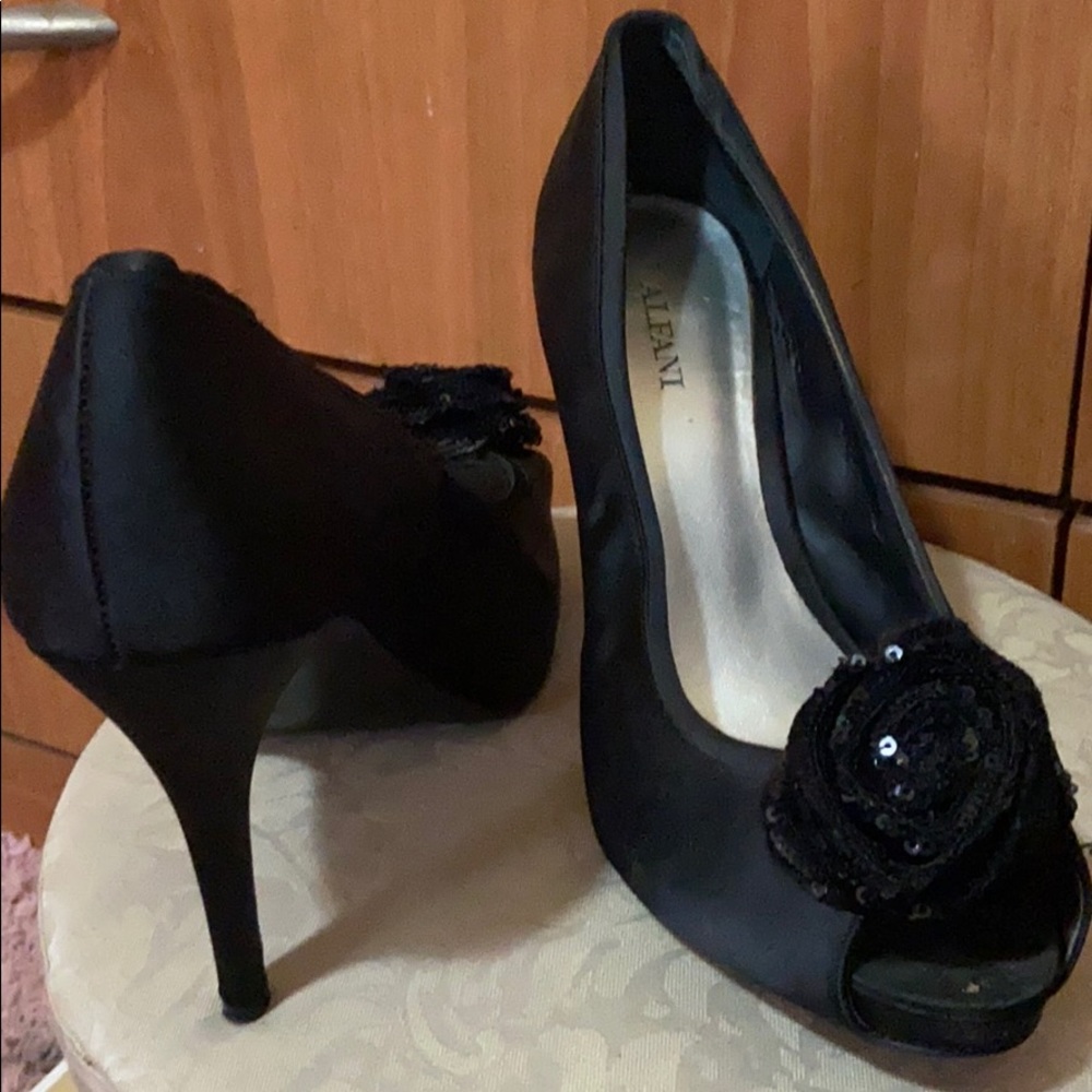 Black high heel shoes